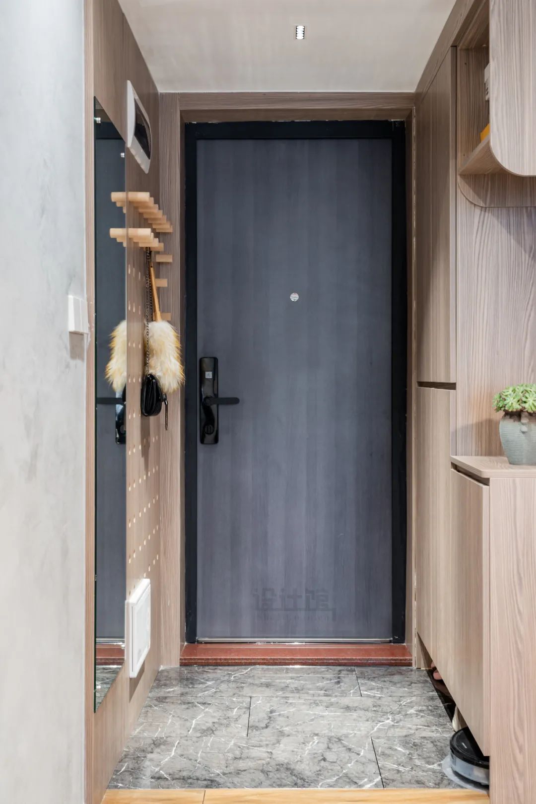 入户玄关鞋柜摆放什么合适,50款实用的玄关鞋柜设计