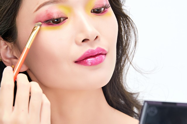 先隔离还是先防晒两者之间有区别,先防晒还是先隔离正确的顺序来啦