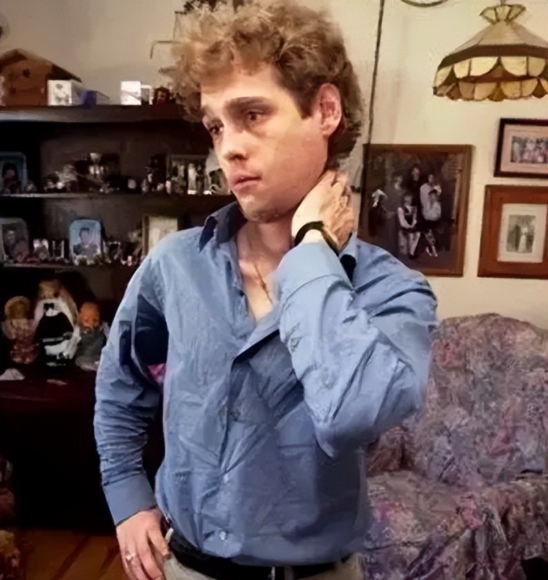 哪些男生被强制做变性手术,小伙得罪整容医生被强制变性