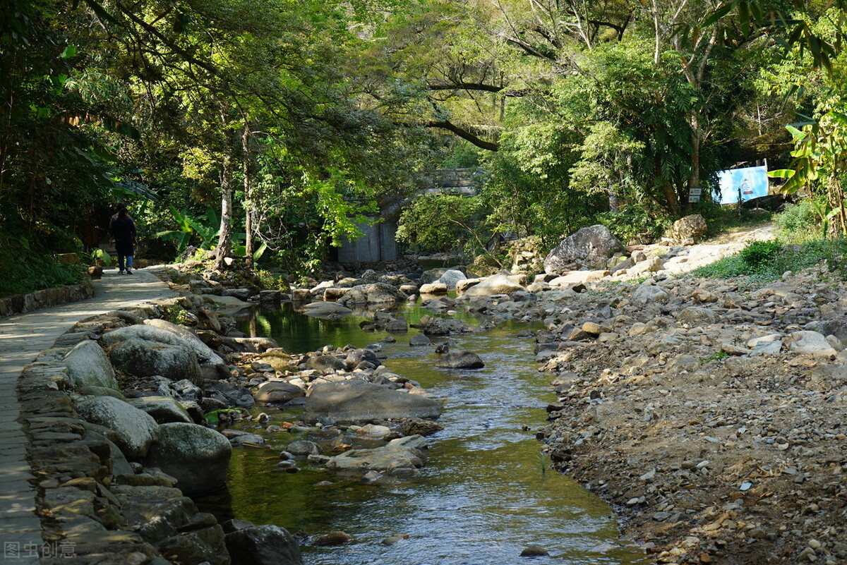 滕王阁序中的贪泉是哪里,滕王阁序中的典故和寓意