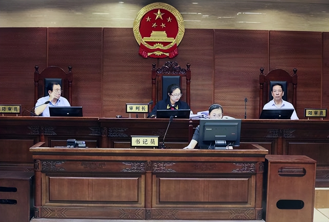 一公司买车并取得铁路提单，向中外运公司提货被拒，原因是什么？