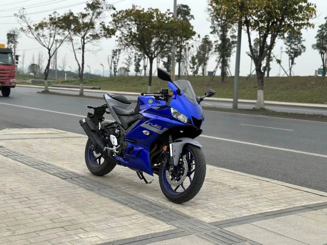 雅马哈yzf-r25测评老款,雅马哈推荐yzf-r6