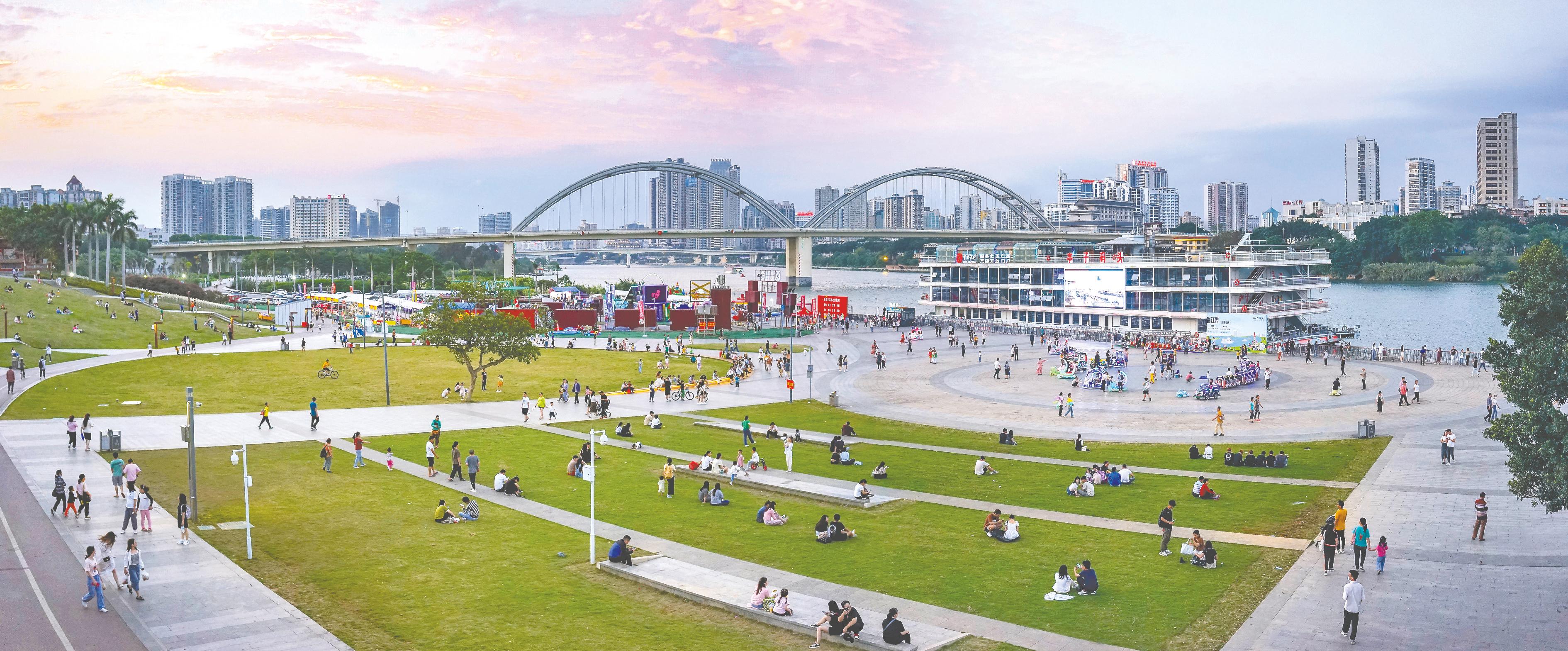 感受诗和远方,感受青春岁月的美好