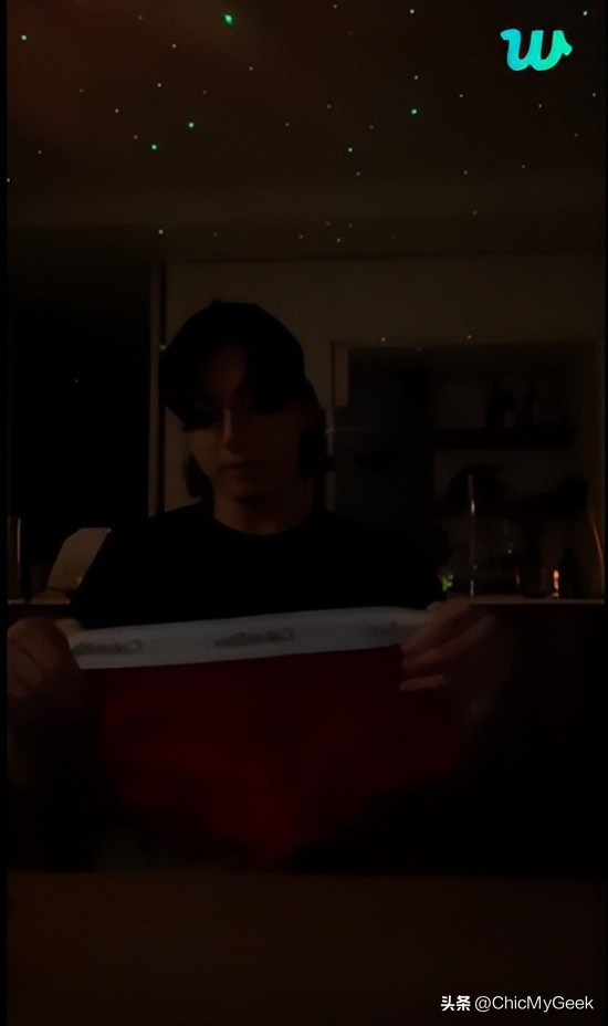 田柾国ck代言打卡杭州,田柾国代言ck广告大屏