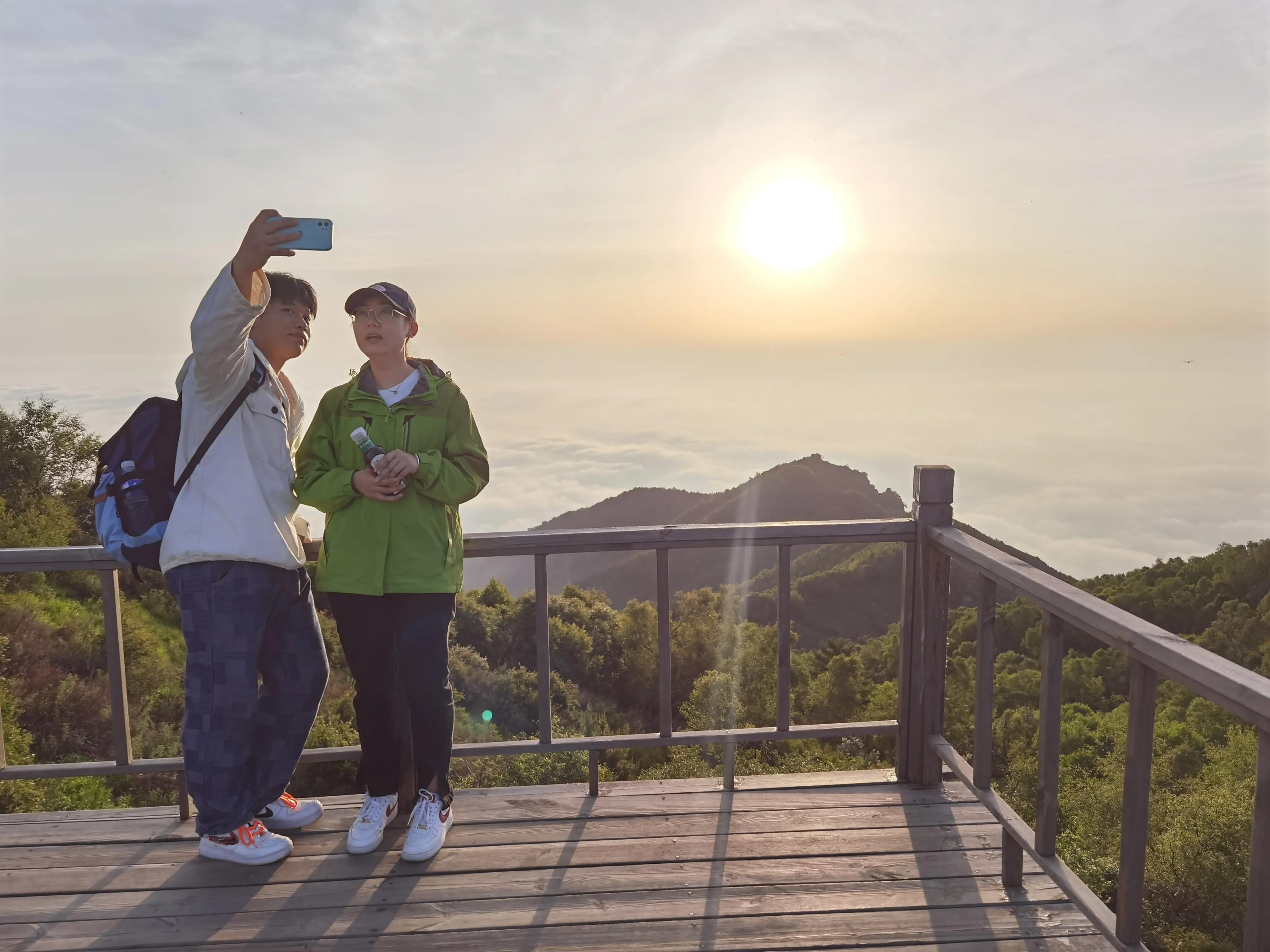 驼梁风景区爬多久,驼梁夜爬几点开始