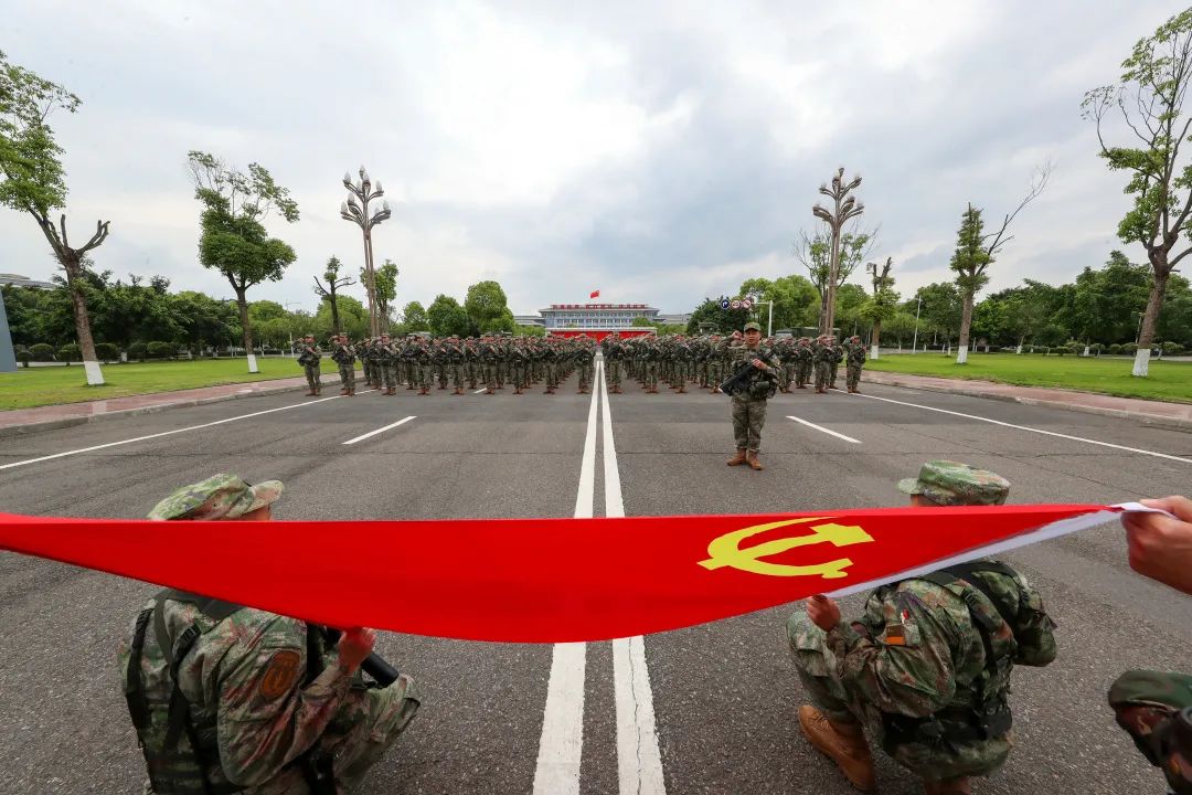 军营帅气视频,军营精彩瞬间照片