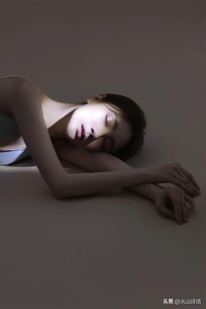 诗特刊235期｜这10首诗，读来很温暖很柔美