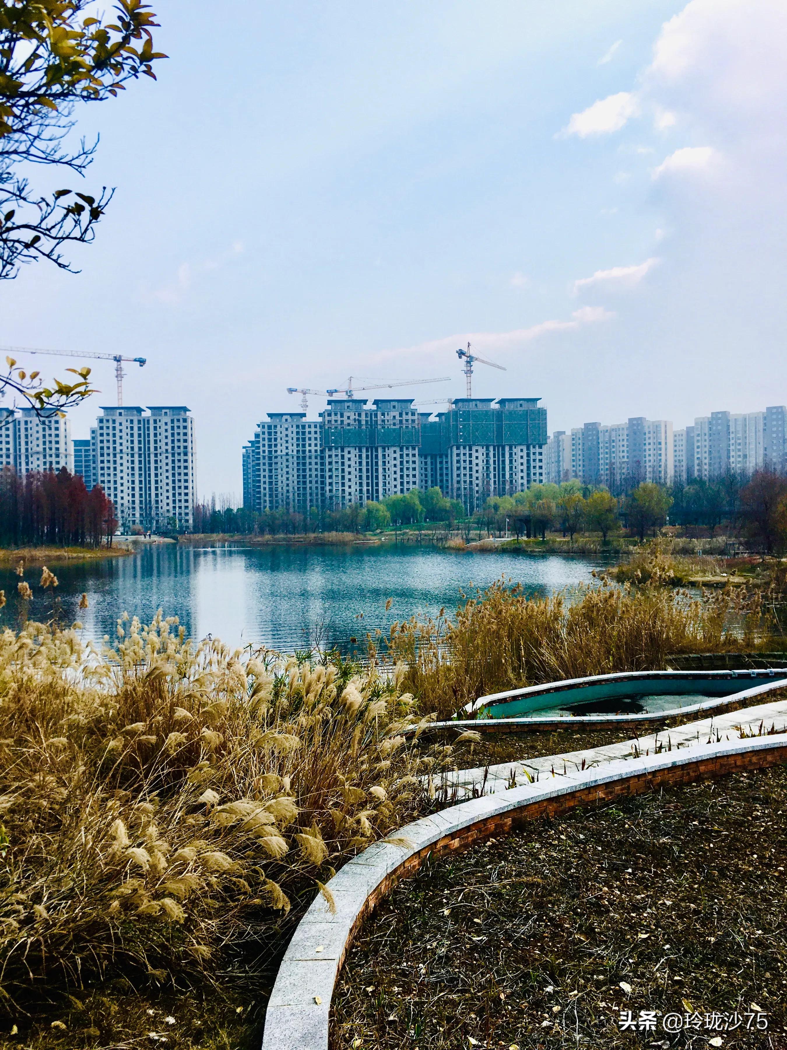 长沙风景美丽的篮球场,长沙王陵公园生态足球场