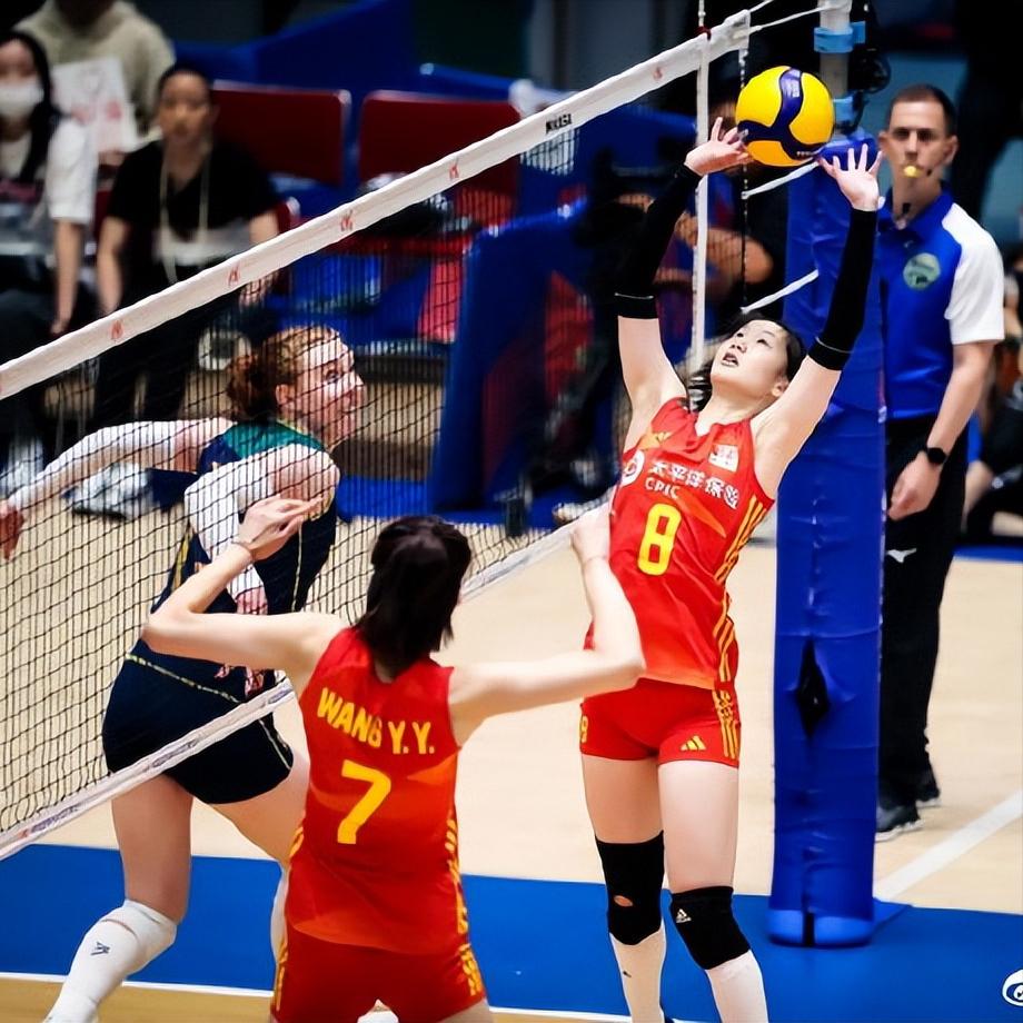 中国女排世联赛巴西站14人名单,中国女排3-2巴西迎世排联开门红