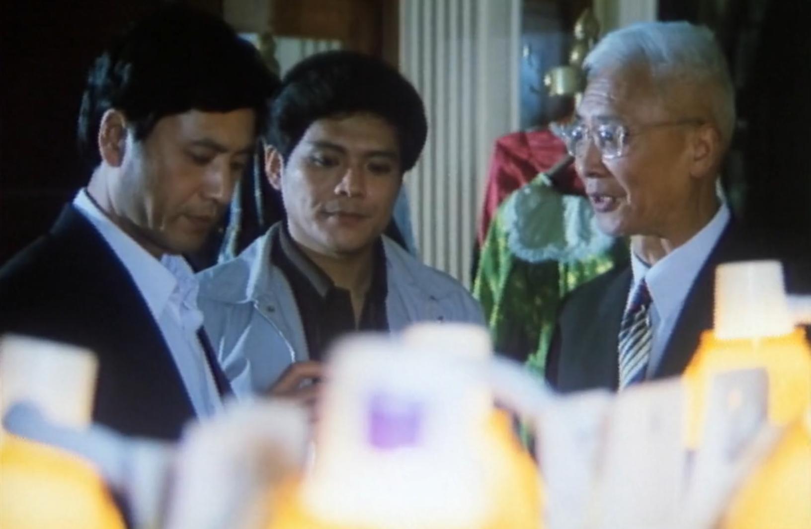 白雾街*杀凶**案：男人离奇死于电车，警方竟靠化妆品找到了有利线索