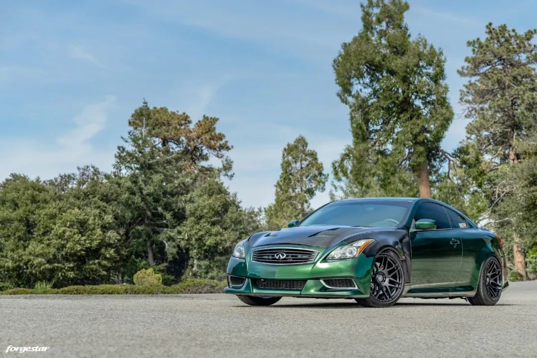 “战神”与“淑女”的重影