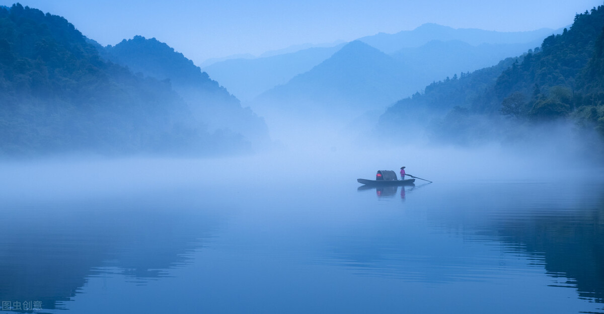 白首从来一梦中青山不改旧时容,唯有青山与君眸相逢不改旧时颜