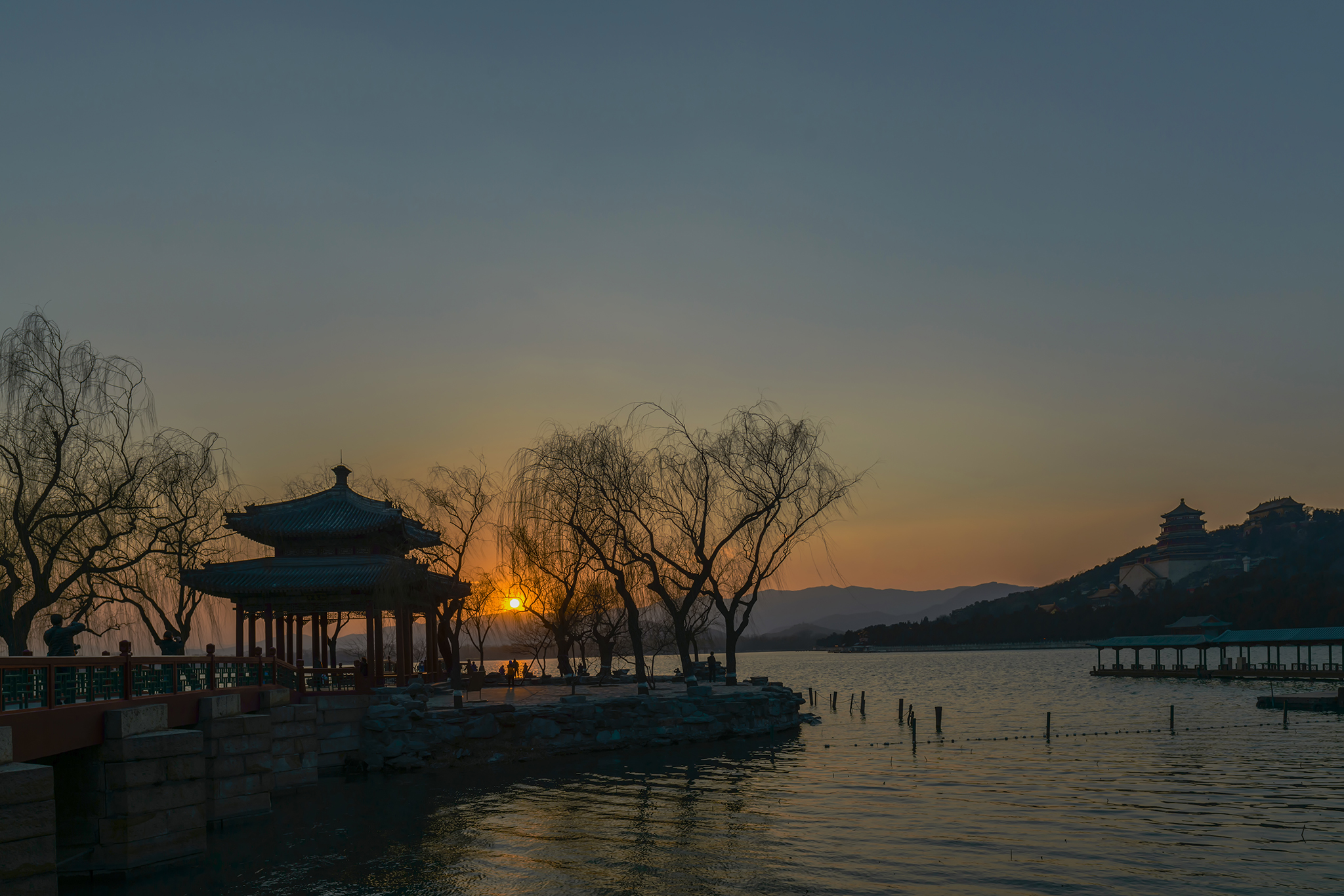 走颐和清漪，赏皇家园林之十一：昆明湖东堤（修订版）