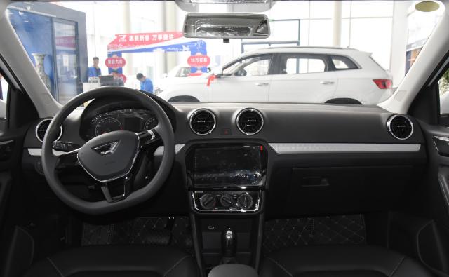 价格不贵性价比高国产车,价格不贵还省油图