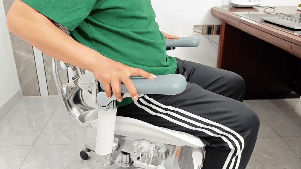 朝九晚五是时候给自己安排一把人体工学椅了！但是你会选购么？