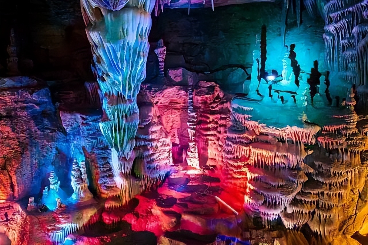 这个夏天一定要去玩一趟漂流,这个夏天一定要去玩一场漂流