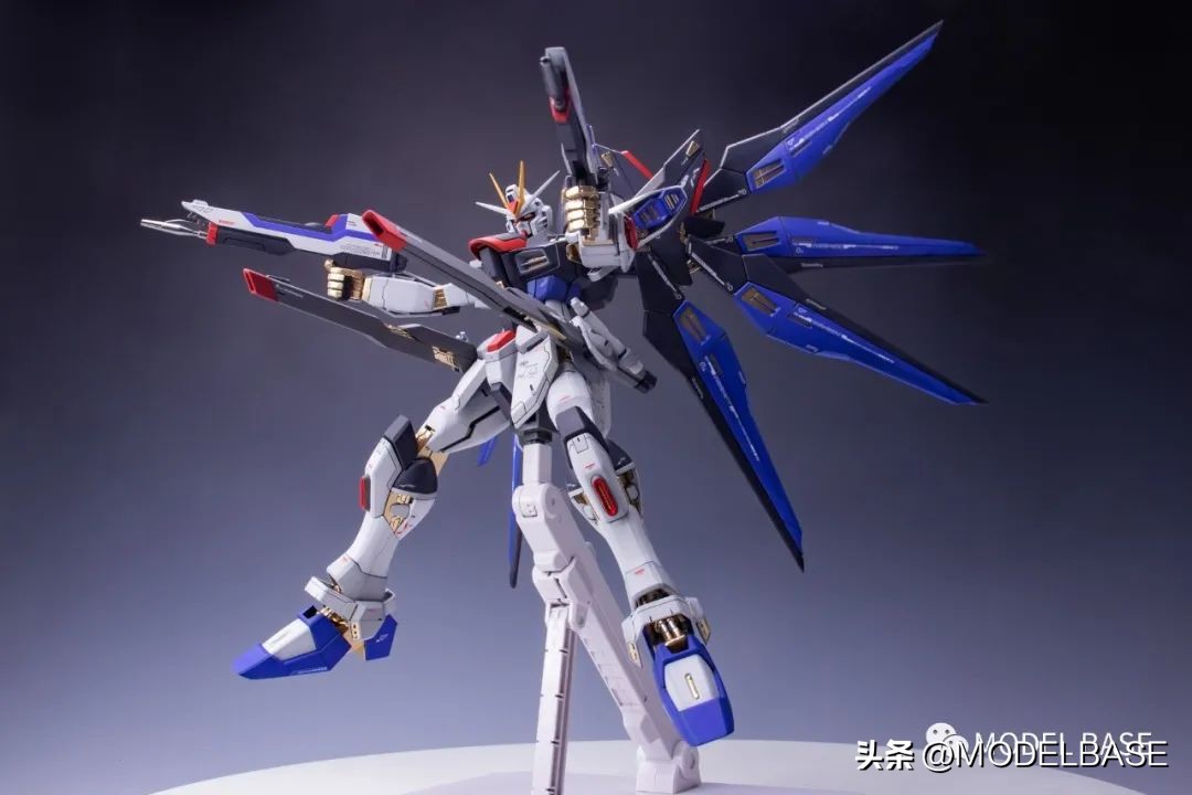 万代mg巴巴托斯喷涂场景重现,万代mgex强袭自由板件