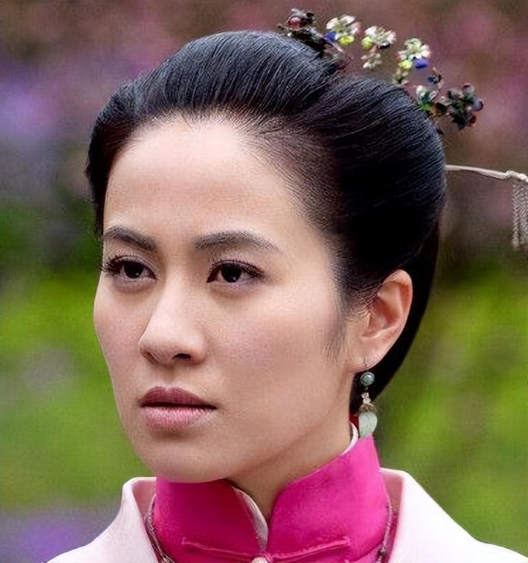 叶璇在抖音素颜,叶璇直播形象邋遢被吐槽挖鼻