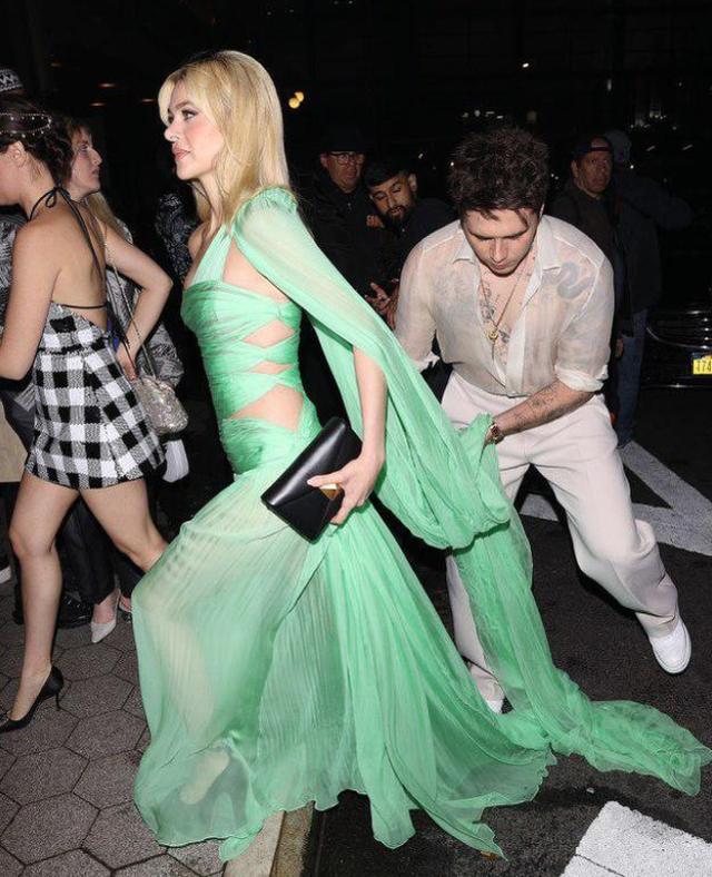 小贝大儿子迎娶富家千金背后故事,小贝大儿子入赘