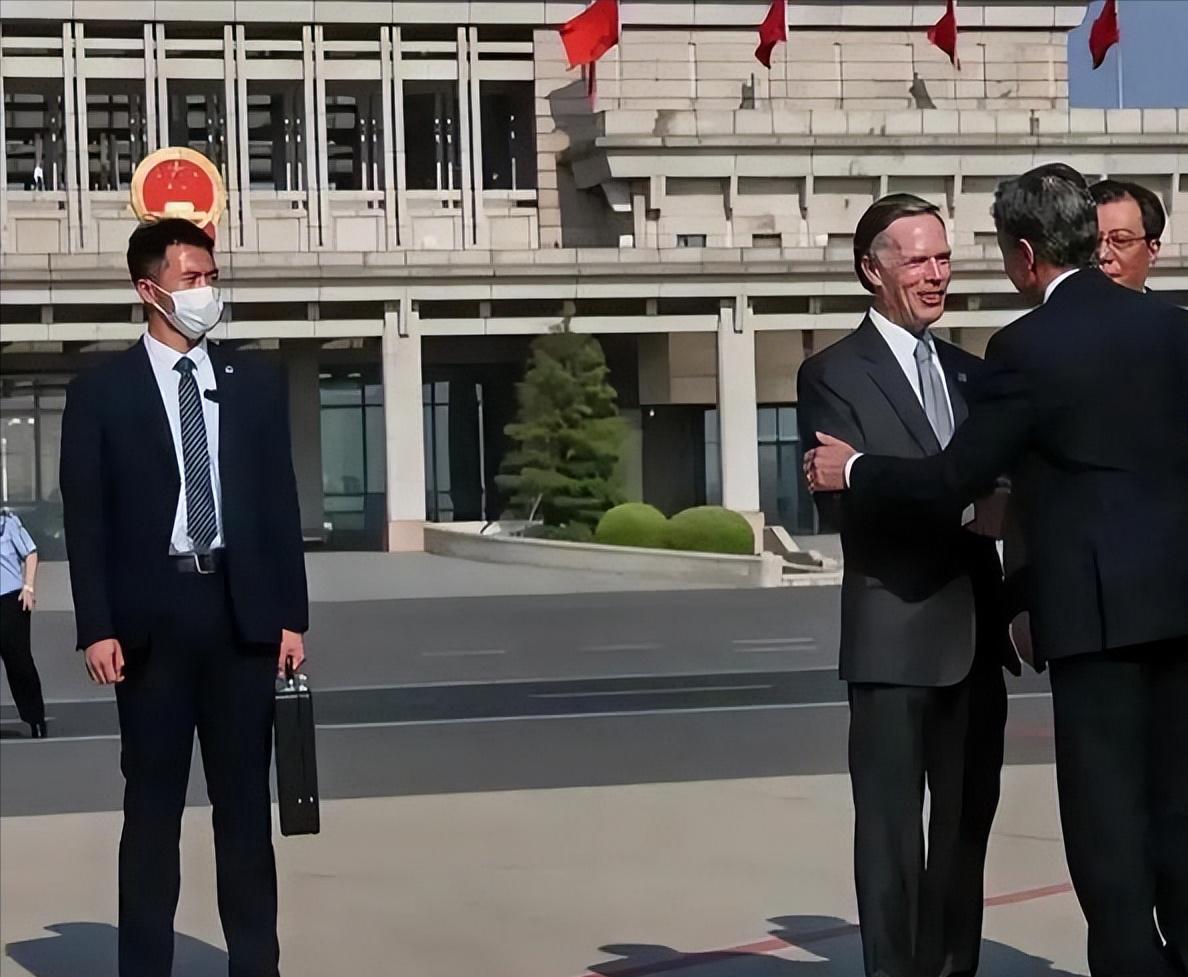 李毅谈中美关系的三个阶段,目前中美关系进入到了什么阶段