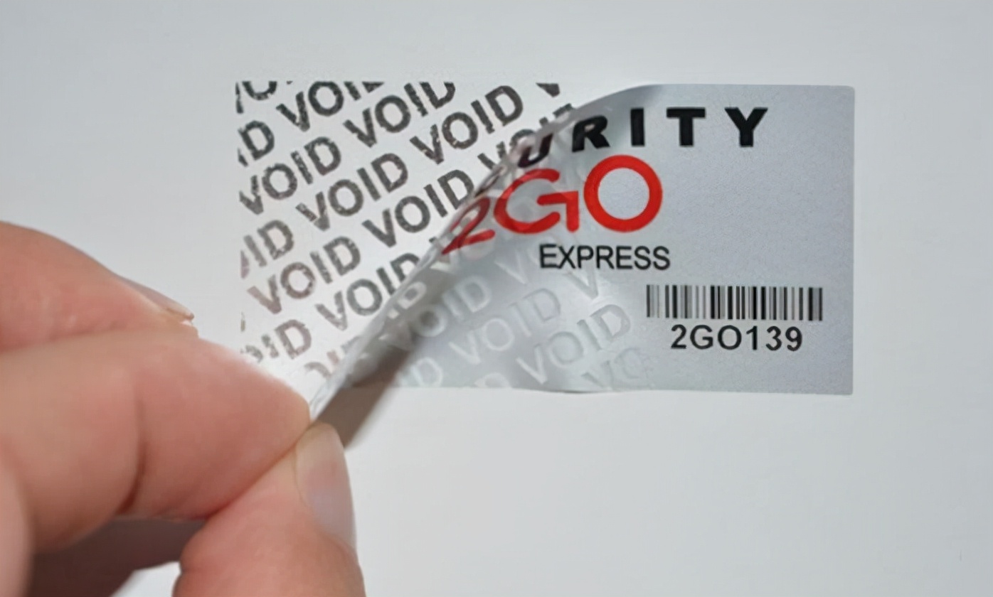 真假冰墩墩挂链,真假冰墩墩查询