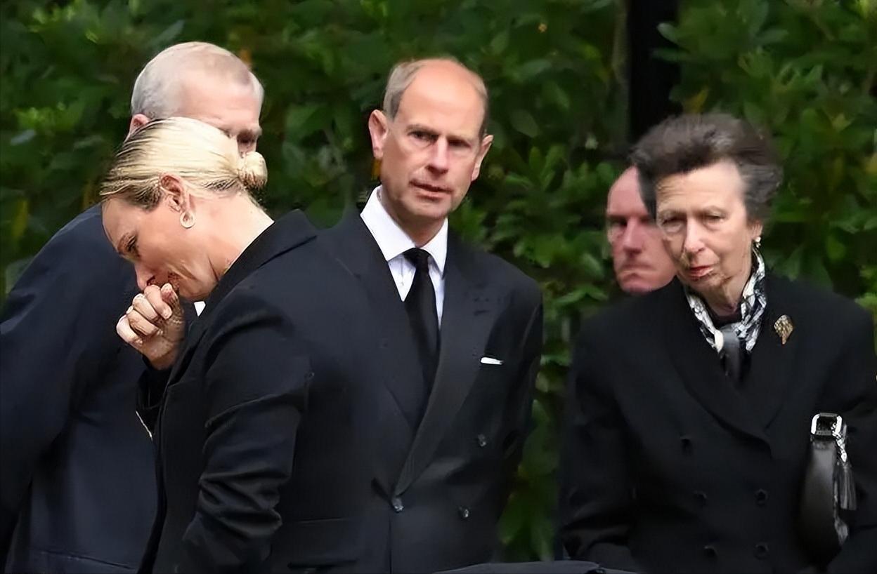 查尔斯国王加冕国务重臣,查尔斯成为女王