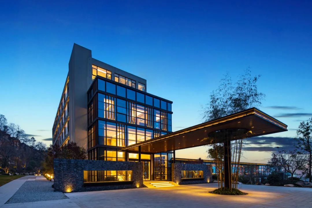 江苏宜兴悬崖酒店,宜兴市悬崖酒店