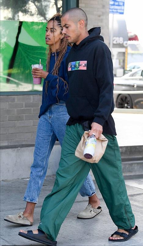 奥巴马女儿和男友约会,奥巴马最近和他女儿视频