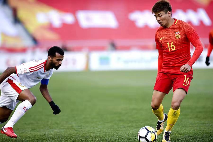 韦世豪独中两元,韦世豪自评中国足球