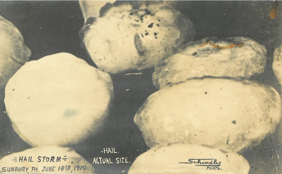 ATrillionSunsets:ACenturyofImageOverload——ICP的摄影作品展