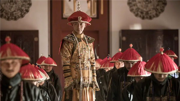 89岁驾崩的乾隆，究竟有多恐怖？再多活4年，能见到末代皇帝一辈