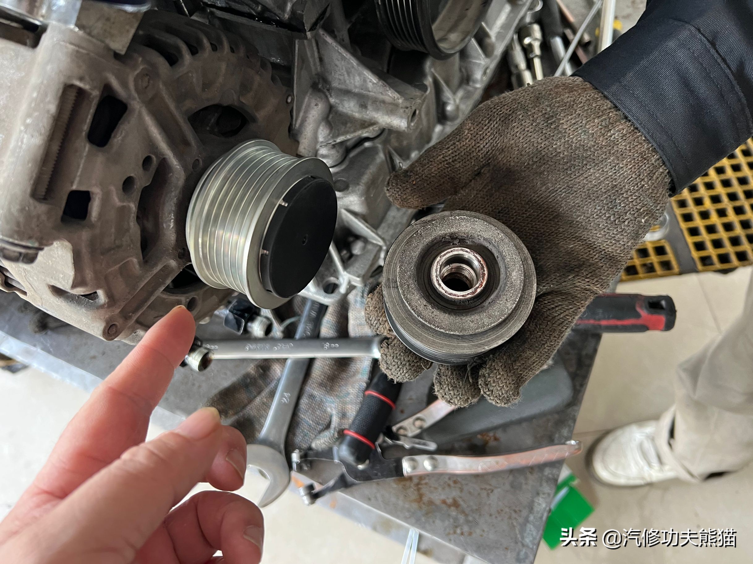 奥迪a6五百块钱,奥迪a65000公里烧一升机油维修