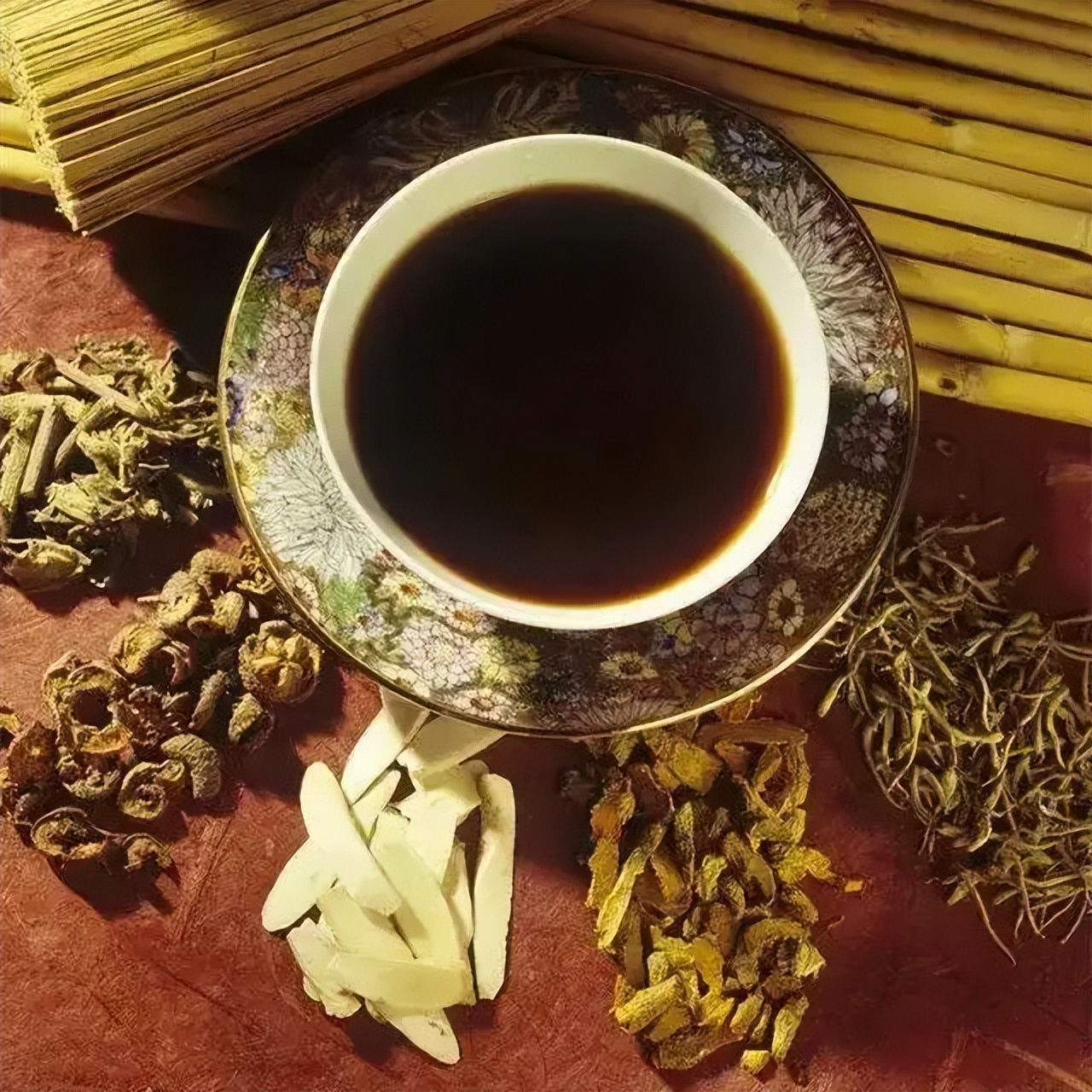 退休女教师年过50性情大变，失眠焦躁还易怒，来听听专家怎么说