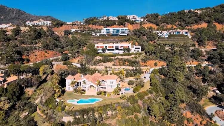 梅西回归迎接两次挑战,梅西为缺席训练道歉原视频