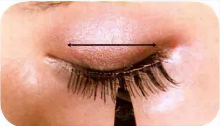 新手如何化妆自然不卡粉,新手如何化妆出无瑕零毛孔的皮肤