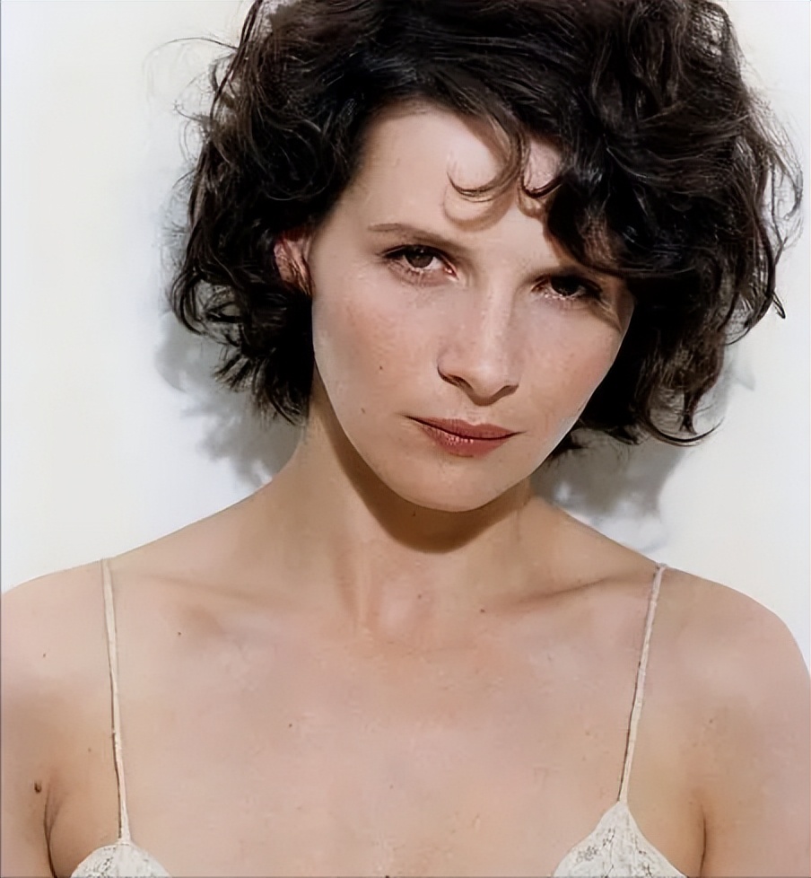 朱丽叶比诺什惊艳的图片,朱丽叶比诺什气质