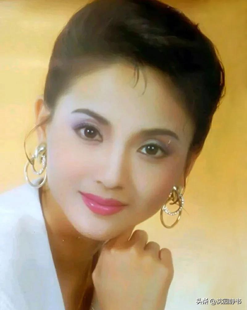 长得貌美如花演技不温不火女星,女明星惊艳时光的盛世美颜