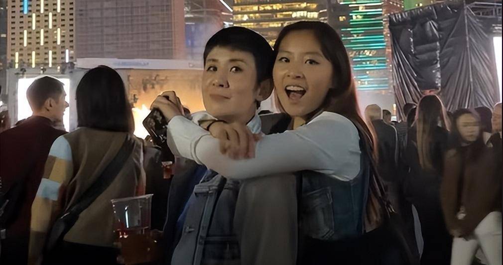 吴君如女儿出道这颜值是认真的吗,吴君如12岁女儿视频