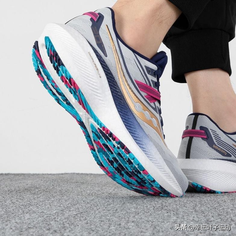 亚瑟士kayano29对比阿迪达斯ub22,亚瑟士kayano28和索康尼飓风23