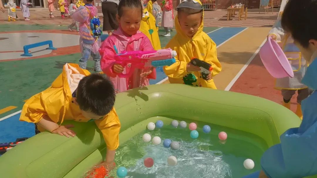 缤纷嘉年华六一喜乐会,缤纷六一快乐成长主题活动