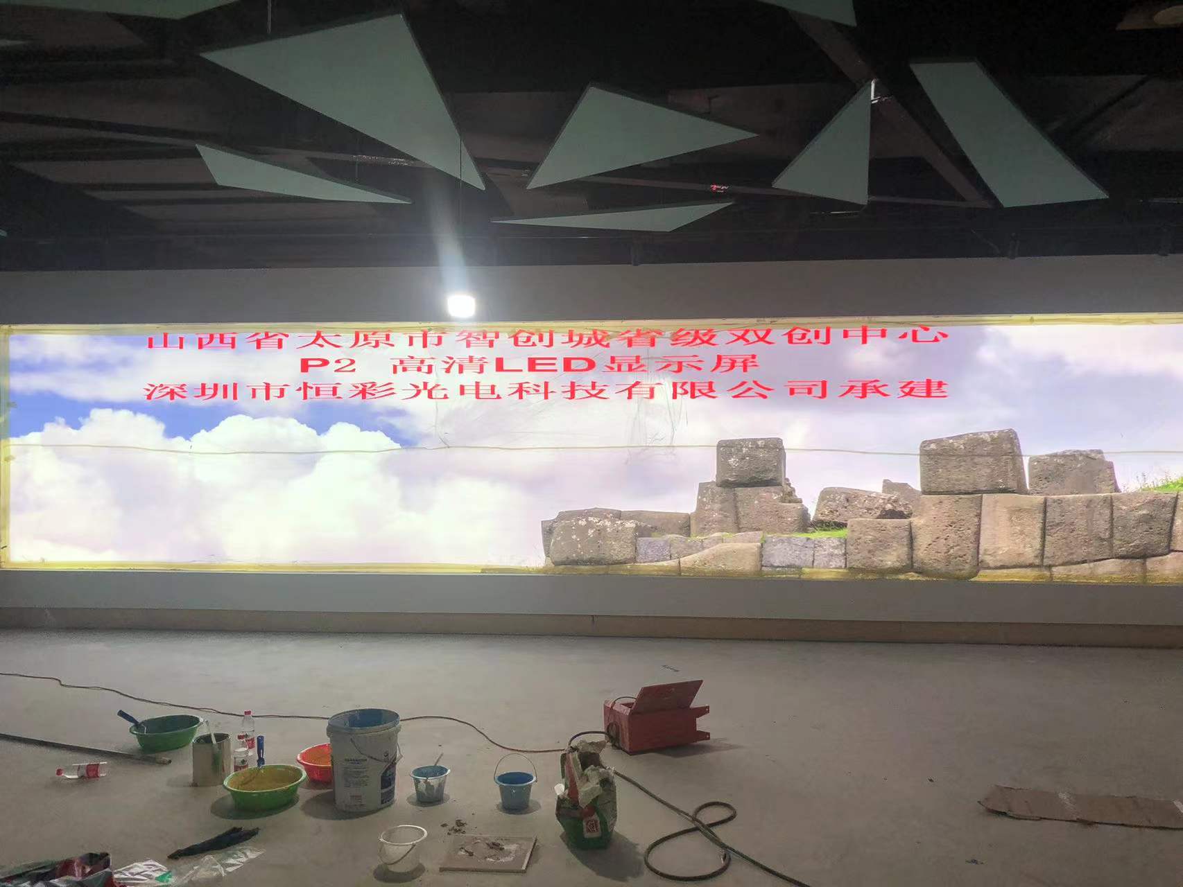 led显示屏降温方法,室内led显示屏温度高怎么散热