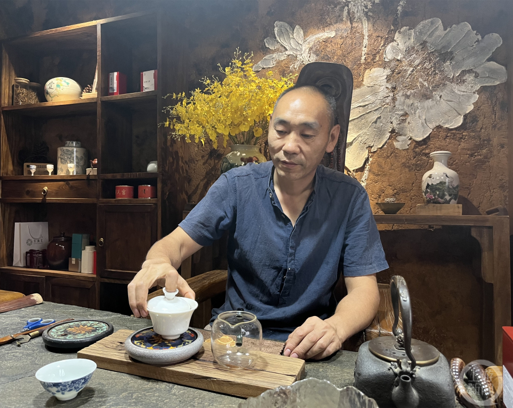 小主播大梦想｜中年木匠翻新老屋获称“俗世神人”