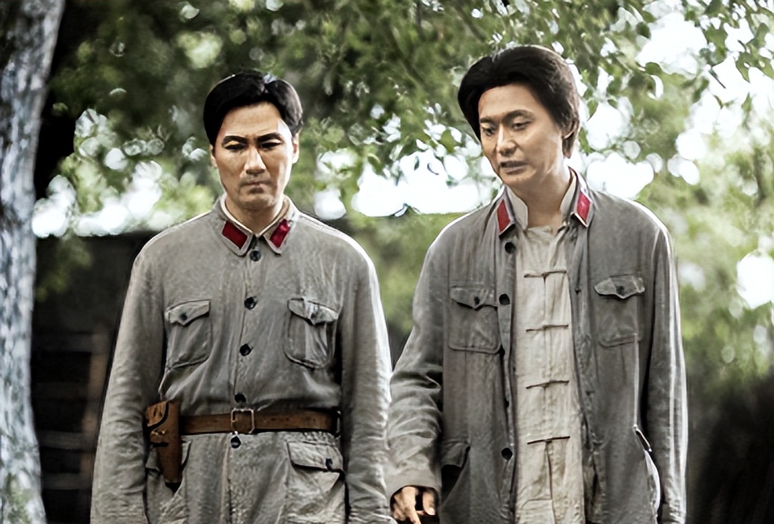 好家伙，气质软绵绵能演周总理？历史大剧《大道薪火》选角真失败