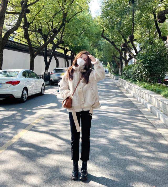 腿有点o型穿直腿裤好看吗,什么样的腿型穿紧身裤好看