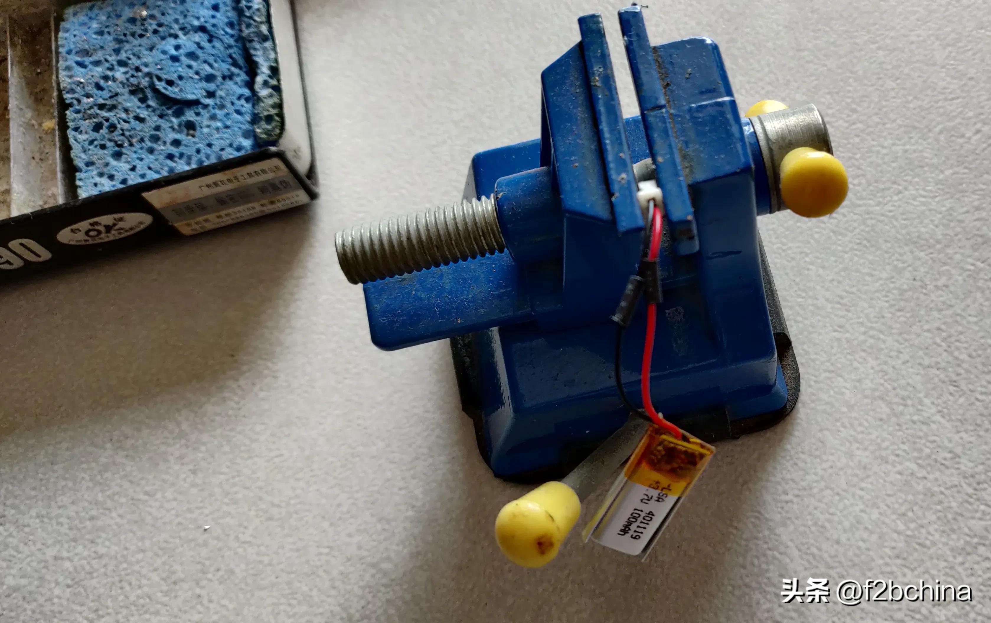 3d眼镜电池激活方法,快门式3d眼镜换电池