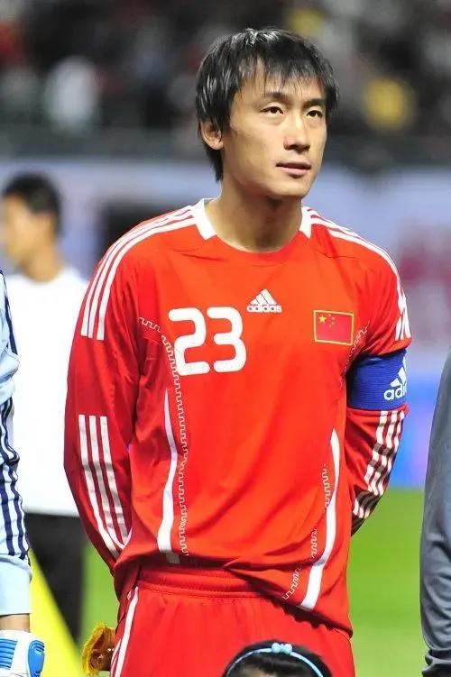 帮助中国打进世界杯的守门员,2002年带领中国足球队进入世界杯