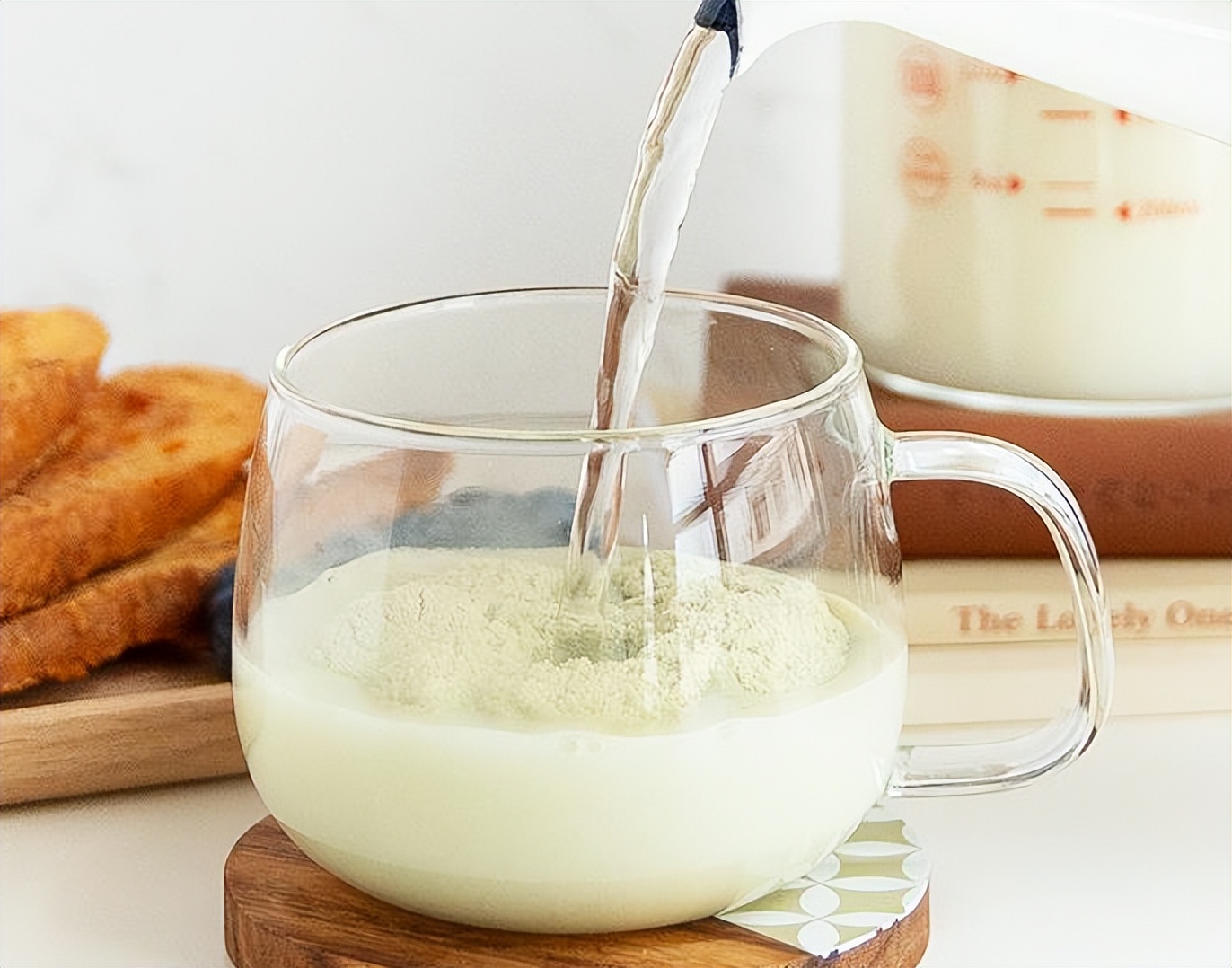 晚上睡觉嘴发干吃什么药,宝宝睡觉嘴唇干燥什么原因