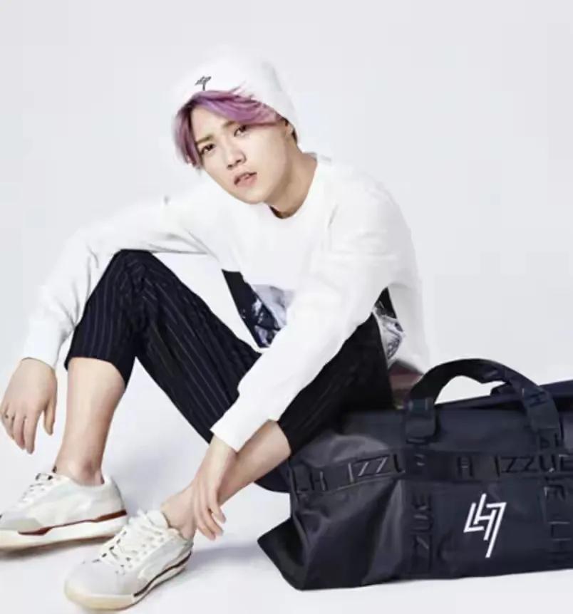 鹿晗潮牌遭吐槽成本价只有60元,鹿晗潮牌服饰