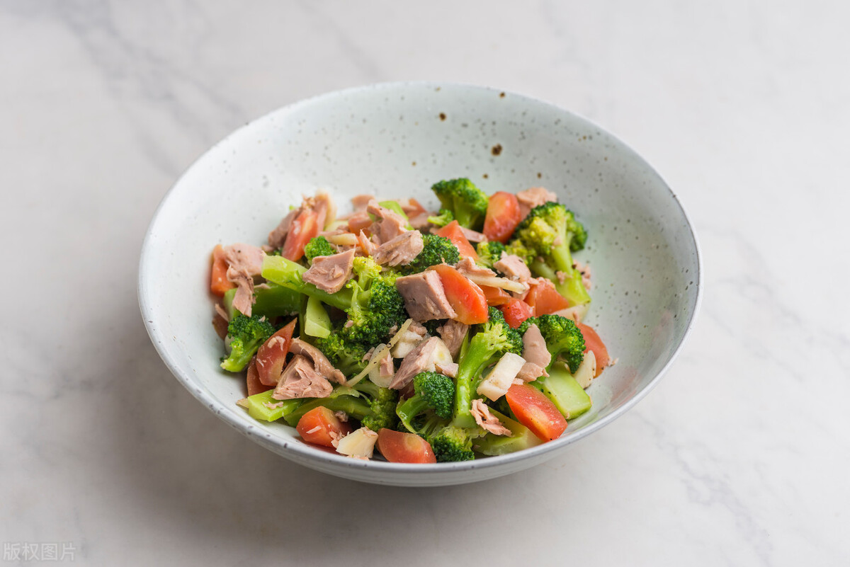 为什么有人不喜欢金枪鱼罐头,为什么外国人喜欢鲱鱼罐头