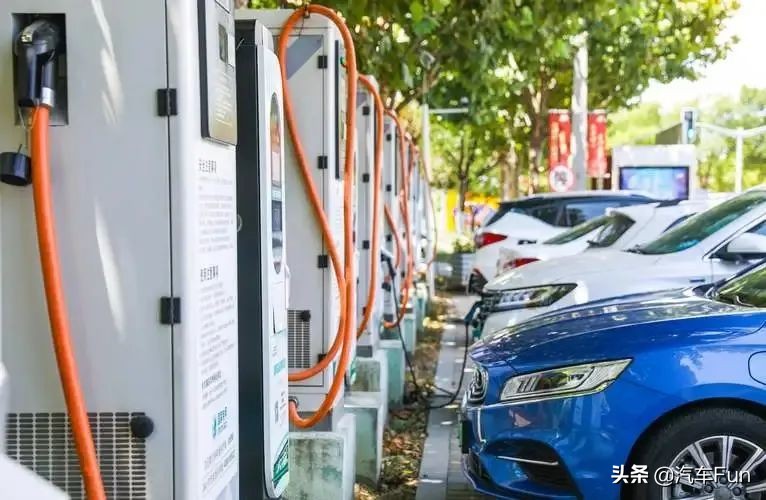 现在买什么燃油车购置税低,燃油车现在购置税减半还是全免